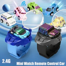 24g Childrens Mini Watch Remote Control Car Toyty Novelty RC Cartoon Caricamento portatile USB Kid Birthday Gift 240417