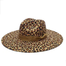 Cappelli larghi cappelli da secchio bernocampullo c fedora leopard fedoras hat hat cappelli per donne e uomini brim leopard fedoras hat jazz c J240425