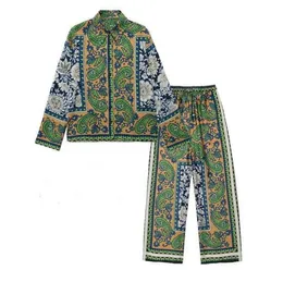 Neue Frauen -Designerin zweiteilige Hosen Langarm Shirt+Weitbein Hosen Casual Pyjama -Stil gedruckte Mode Beedigte grüne Farbhose für Dame