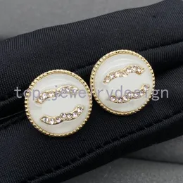 Earring de charme de alta qualidade Designer de orelha Ear Stud 18K Brincos de cobre de ouro de 18k Carta de design feminino da marca Diamond Pearl Womens Wedding Jewelry Gifts