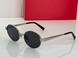 Moda Güneş Gözlüğü Erkekler Kadın Tasarımcısı 692 Yaz Avant-Garde Goggles Açık Boş Zamanlı Stil Anti-Uçraviyole Popülerlik Metal Tam Çerçeve Gözlük Rastgele Kutu