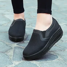 Boots New Women Toning Shoes Weightlifting Increase Height 5 Cm Swing Shoes Platform Wedge Sneakers Ladies Breathable Thick Sole Shoes