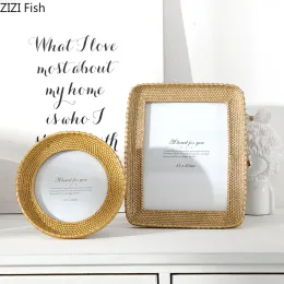 Frame 4/5/6/8 pollici Vintage Foto Frame imitazione Rattan Golden Resin Famiglia Ritratto Portatore Wall Impiccamento Fampla