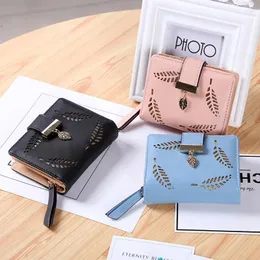 Brieftaschen Mode Frauen Geldbeutel kurzer Reißverschluss Brieftasche Frauen Leder kleiner Kupplungsbeutel mit hohlen Blättern