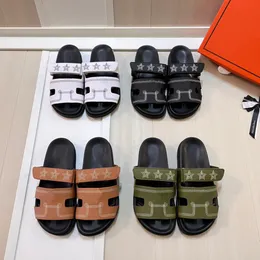 Sandálias Designer lameras chinelas de pêlo cisalhamento de couro deslize deslizamento de pelúcia de pelúcia laranja laranja luxo masculino homem de verão praia casual tênis de sandália