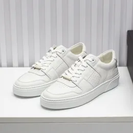 Designer skor chef läder tränare män mode fritid skor lyxiga casual skor snörning sneakers man löpskor gummi yttersula bekväm och andas