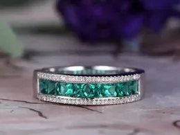 여성을위한 밴드 반지 레트로 모양 Green Zircon Sliver Jewelry Ring Classic Wedding Engagement Full Drill Love H240425