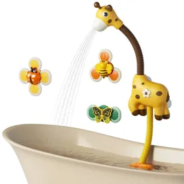 Babybadspielzeug mit Duschkopf und 3 Saugspinnerspielzeug süße Giraffe Wasserspray Dusche Sommer Badewanne für Kleinkinder Kinder 240423
