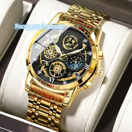 新しい豪華な時計メンOROLOGIO UOMO HOLL HOLLOWHEEL MOISSANITE SKELETON GOLD QUARTZ WATTH STEELELOJES DE CUARZO