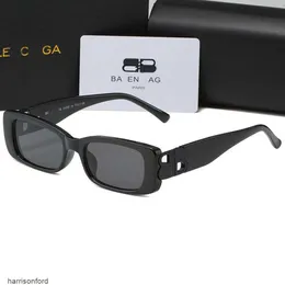 Markendesigner Outdoor Sports Radsportmänner Europäische und amerikanische Damen Heiße Mädchen Super coole Sonnenbrille Technologie Mode Persönlichkeit Hip Hop Mirror Box