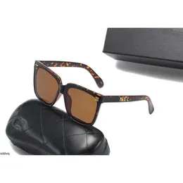 2023 Proteção UV para homens e mulheres 6222 Óculos de sol de grandes quadros Trend Trend Tothatching Luxury Sunglasses