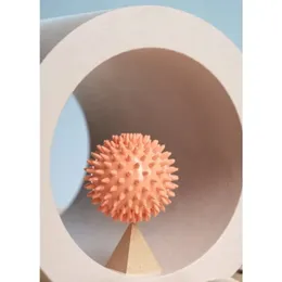 Novo massageiro de bola de massagem massager miofascial Bola de bola Spiky Roller para o tecido profundo da recuperação do ponto muscular da dor miofascial