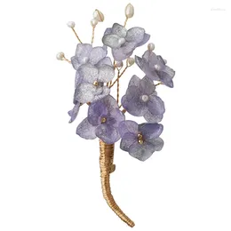 Brooches Flower Brooch High-end Female Elegant Exquisite Vintage Sweater Coat Pin Decoration Creative Versatile Corsage