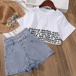 Roupas Define novas crianças e roupas para meninas de verão Menina de verão Top T-Shirt+Shorts Jeans 2 Peças Teenage Baby 4 5 7 10 12 Q240425