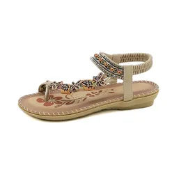 Casual Shoes Summer Women 1,5 cm plattform 3 cm låga klackar Sandaler Kvinnlig fjäril utanför bling mjuk läder fritid stor storlek bohemian