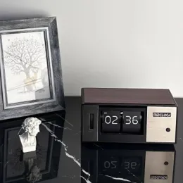 Аксессуары в янвании в стиле Auto Flip Clock, Wood Night Light Desktop, Классический ретро -винтажный будильник