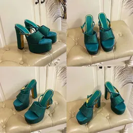 Piattaforma di strass in cambio pantofole Sandali con tacco alto e tacco di brevetto tacchi alti slip-on toe women designer bloccano scarpe da sera di sandalo tacco di sandalo di qualità originale