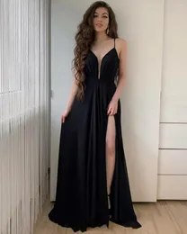 Vestidos de festa Sexy A-Line Long Chiffon Black-decote em Vido de decote em V com cortesia de espartilho