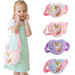 Härlig hjärtform handväskor för flickor broderi enhörning barn axelväska baby flicka mini handväska 240423