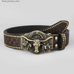 Bälten Western Cowboy Belt med Cow Head Hanes Trend Retro Young Punk präglade Mens nitade bälte Q240425