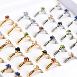 Aufbewahrungstaschen 20pcs/Los Mode farbenfrohe Strasssteinkristall Edelstahlringe für Frauen Mischen Sie Farbe Hochzeit Engagement Schmuck