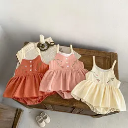 Rompers 2024 Summer Baby BargeSuit Embroidery Camisole Toddler Girls One Piece Infant Outfit H240425