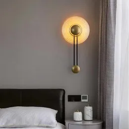Lampy ścienne nordycka miedziana lampa przezroczysta szkła luksusowy kinkiet w pomieszczenia LED Lekkie światło do salonu sypialnia schodowa
