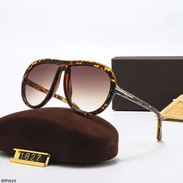 2023 العلامة التجارية TOM Designer Sunglasses عالية الجودة الجودة المعدنية شمسية الرجال نظارات النساء الشمس الشمس UV400 عدسة للجنسين مع صندوق 8 ألوان