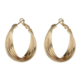 Hoop Huggie Golden Big Round Orecchings for Women Classic Ear Reach Pattern Woops Regalo femminile Gioielli Fine intero 20212368