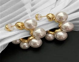 Cshaped Pearl earrings Stud Stud Stud Design高品質のテクスチャスターリングシルバーニードルレトロ気質ジュエリーギフト8180736