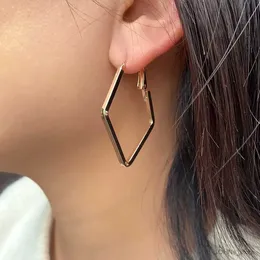 Stud 2024 Fashion Gold Farbe Big Square Hoop Ohrringe für Frauen Männer übertrieben Metall Geometrische Rhombus -Ohrringe Punk Party Schmuck