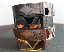 Luxury designer jewelry Women bracelets Widefaced Presbyopia leather bracelets fashion men and women leather bracelets new styles2366087