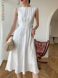 Lanmrem ad alta vita Abiti eleganti Eleganti abiti da donna White White Sleeveless Satin Female Spring 26D1273 240418