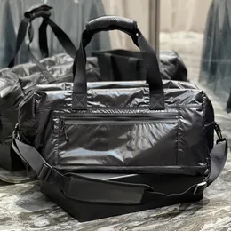 Дизайнерская сумка nuxx duffle в нейлоновой сумке для плеча роскошные мужчины женские нейлоновые рюкзак металлический аппаратный аппаратный топ застежка на молнии застежка на молнии мешок для поперечного кулака