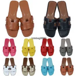 Дизайнерские летние сандалии сандалии женское слайд -слайд Flat Flip Flip Crocodile Beach Особоченный кожаный кожа Многочисленные узоры цвета