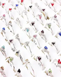 Qianbei 50pcsset lotes misturados inteiros shiny cristal shinestone anéis infantil crianças noivado de casamento jóias de anel de dedo de dedo6440051