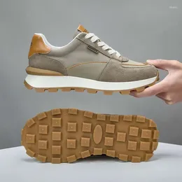 Sapatos casuais Sports de couro masculino Moda de moda e outono 24 tendência de estilo de estilo