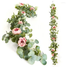 Dekorative Blumen künstlicher Eukalyptus Pfingstrose Kamellien Streifen grüne Rebe mit Geldblattimitation Blume dekoriert