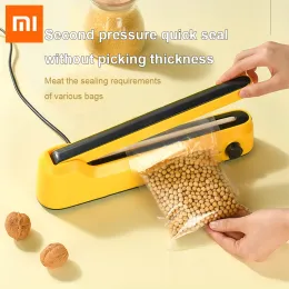 Irrigator Xiaomi Creative Food Vacuum Sealer Portable Bag Clips Handheld Electric Heat Sealing Machine Seal Packing Plastic Impulse Sealer