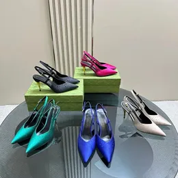 Шелковая атласная поверхность Slingback Упомянутые носки для туфли для туфли насосы кожаная подошва 85-сантиметровые позолоченные шпильки-сандалии женский роскошный дизайнерский дизайнер вечерний обувь 35-42 с коробкой