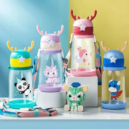 600 ml Antler Creative Cartoon Baby Feeding Cups Kids Portable Cupy Bottles per le perdite di perdite DrinkDare per bambini 240424