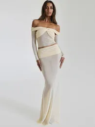 Mozision Moda Etek Kadınlar için iki parçalı set Outshoulder Sheer uzun kollu mahsul üstleri ve seksi setler 240411