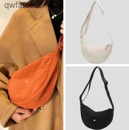 Designer 23ss Lululemens Bag Women نفس النمط المائل عبر Bun Bun Leisure Yoga Nylon الكتف Yoga Sport Lulu Crossbody Bag YT5588 UEEO