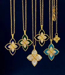 RC Italy Brand Clover Designer Pendant Halsband Rhombic Four Leaf Shining Diamond Crystal 18K Gold Sweet Flower Turquoise Elegant9802411