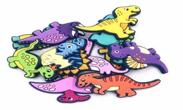 50 pezzi interi mix cartone animato animale dinosauro pvc artigianato piatto per le scarpe di gioielli per ragazzi fai -da -te che si accampano gli abbellimenti di scrapbook9183165