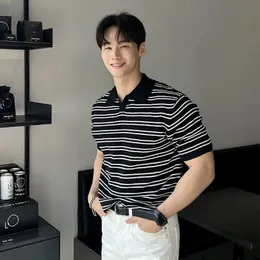 Sommer Herren Kleidung Light Luxus -Strick -Polo -Hemd Korean Striped Short Sleeve Retro atmungsaktiv
