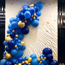 Decoração de festa 112pcs Conjunto de 32,8 pés de alumínio azul para streamers de aniversário Decorações Balão de látex pendurado redemoinhos