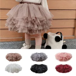 Little Girls Tutu kjolar svart fluffy småbarn tyll prinsessan boll klänning pettiskirt balett dans barn partyfrödda kjol 17t 240420
