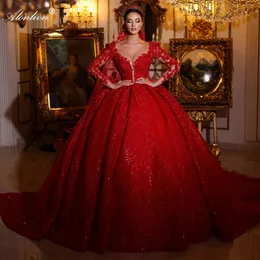 Vintage czerwony kolor Illusion Szyja pełne rękawy suknia balowa suknia ślubna frezowanie hafty hafty księżniczki myska haftowane bling koronki