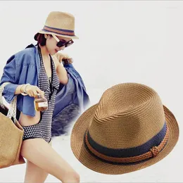 Beretti 2024 Fashion Design di alta qualità Casualmente Panama Straw Cap jazz Cap genitore Summer Women Hats Beach Beach